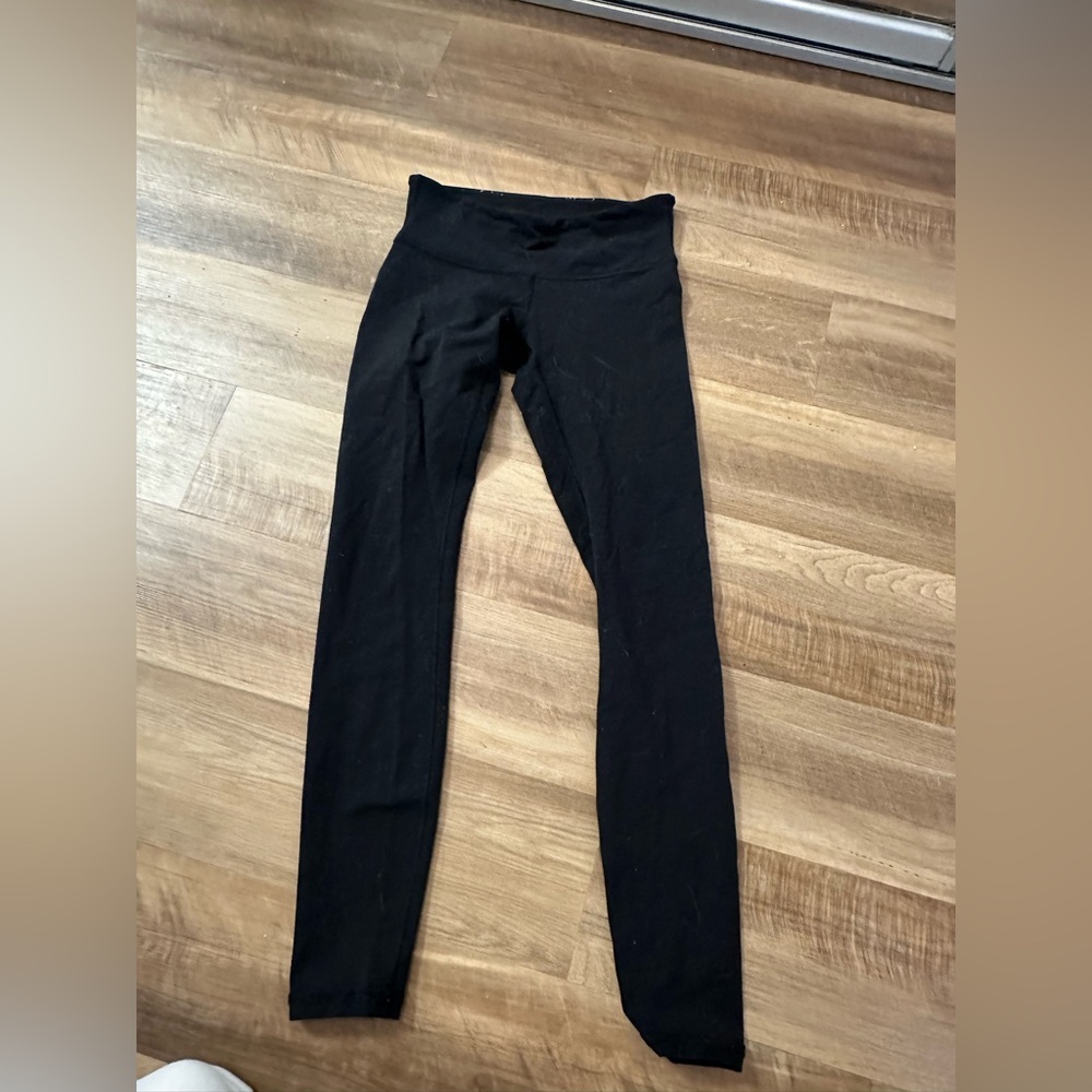 Used but great condition size 4 Classic Wunder Unders